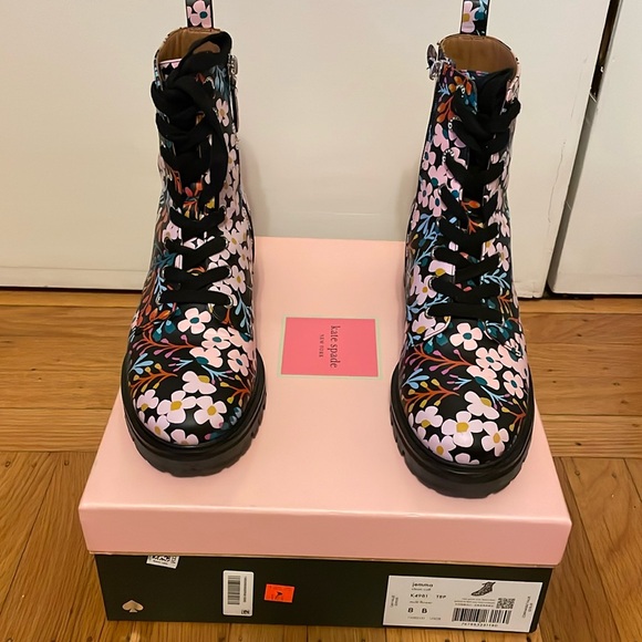 Kate Spade - Picture 1 of 6